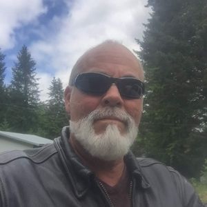 Meet your Posher, Buddy